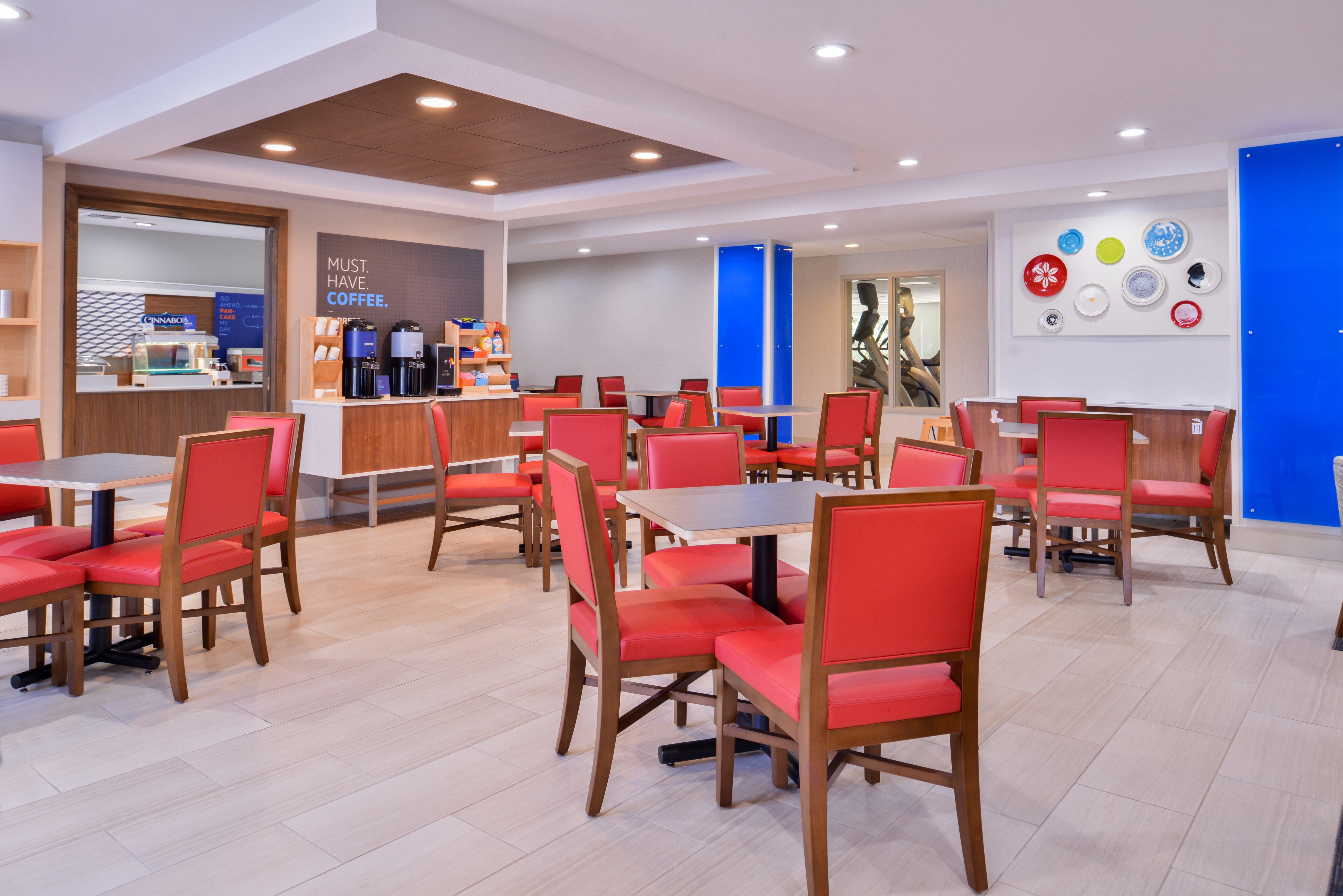 Holiday Inn Express & Suites Selma By Ihg Exterior photo