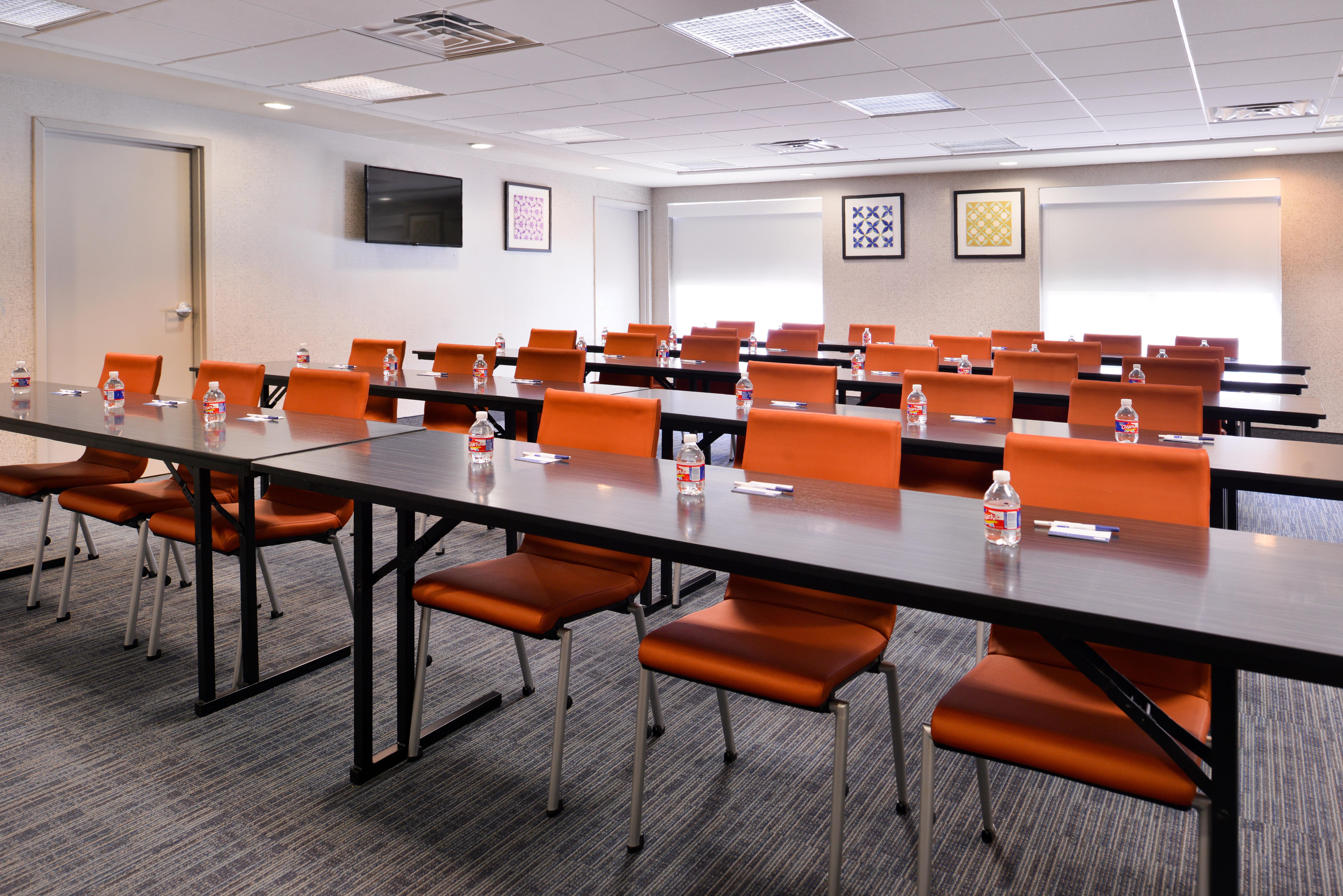 Holiday Inn Express & Suites Selma By Ihg Exterior photo